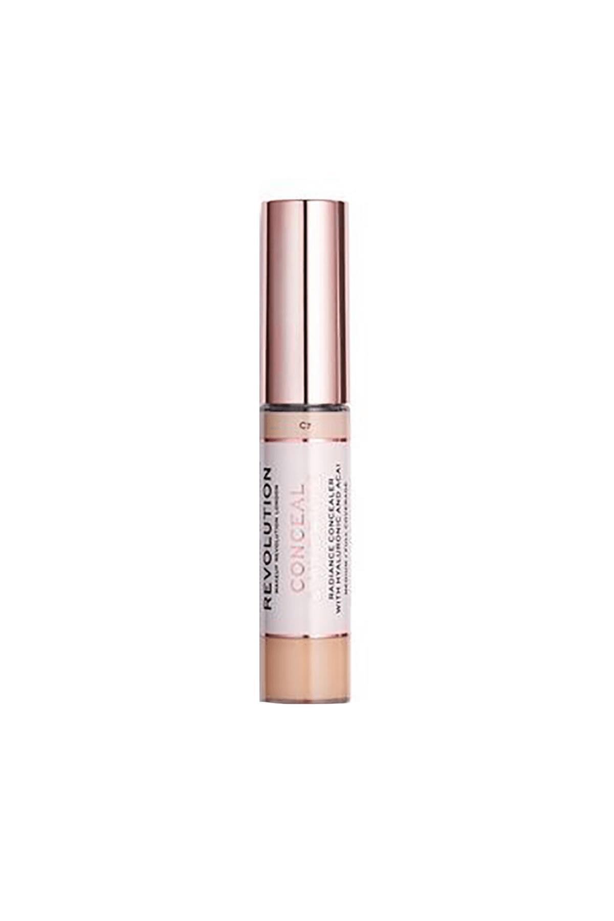 Revolution Conceal And Hydrate Fondöten F7
