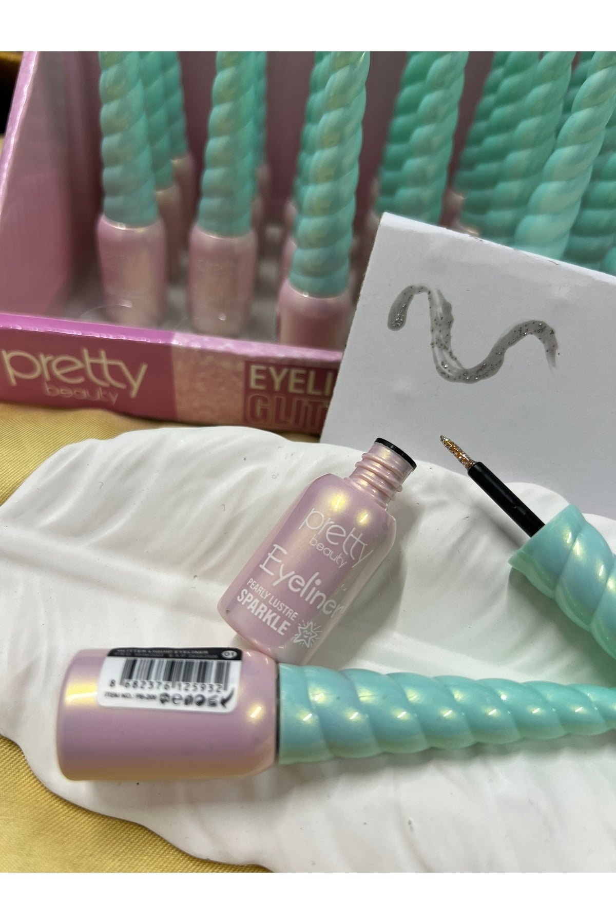 Pretty GLİTTER EYELİNER