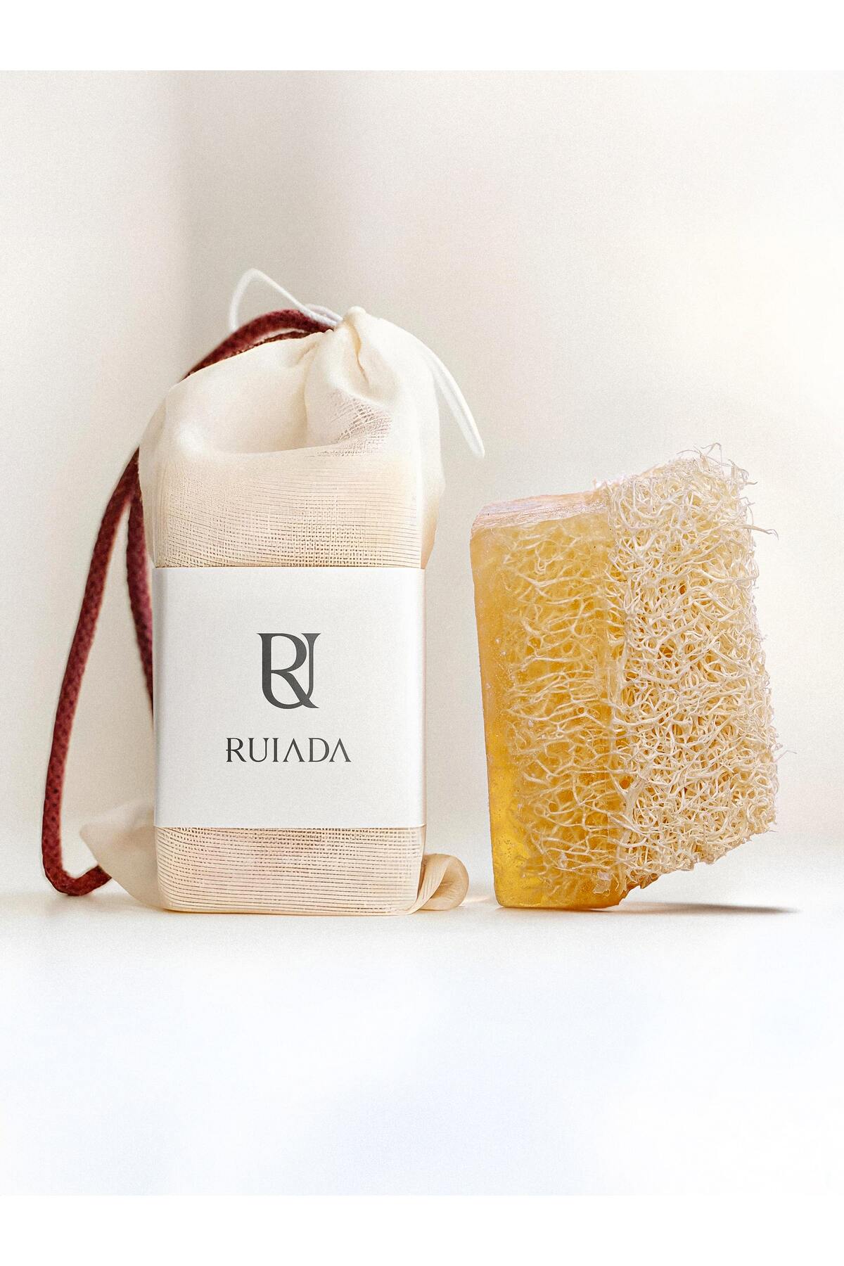 RUIADA %100 Doğal Pirinç Özlü Kabak Lifli Sabun 130 Gr. (HAND MADE)