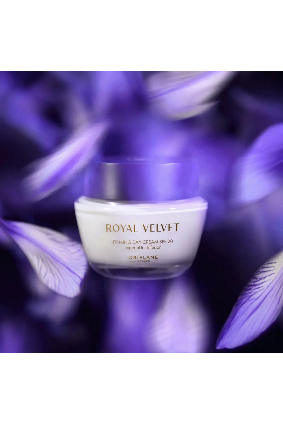 Oriflame Royal Velvet 2 Kat Daha Nem Sağlayan Sıkılaştırıcı Etkili Gündüz Kremi SPF 20