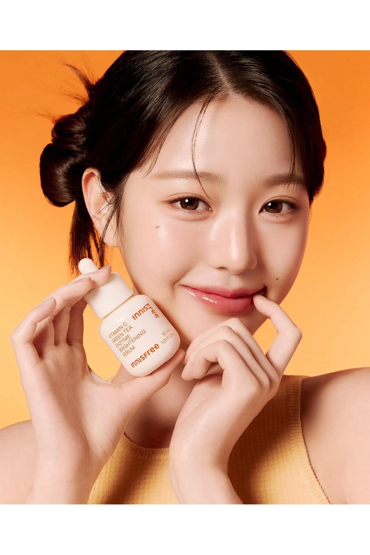 Innisfree Vita C Yeşil Çay Enzim Aydınlatıcı Serum 30mL