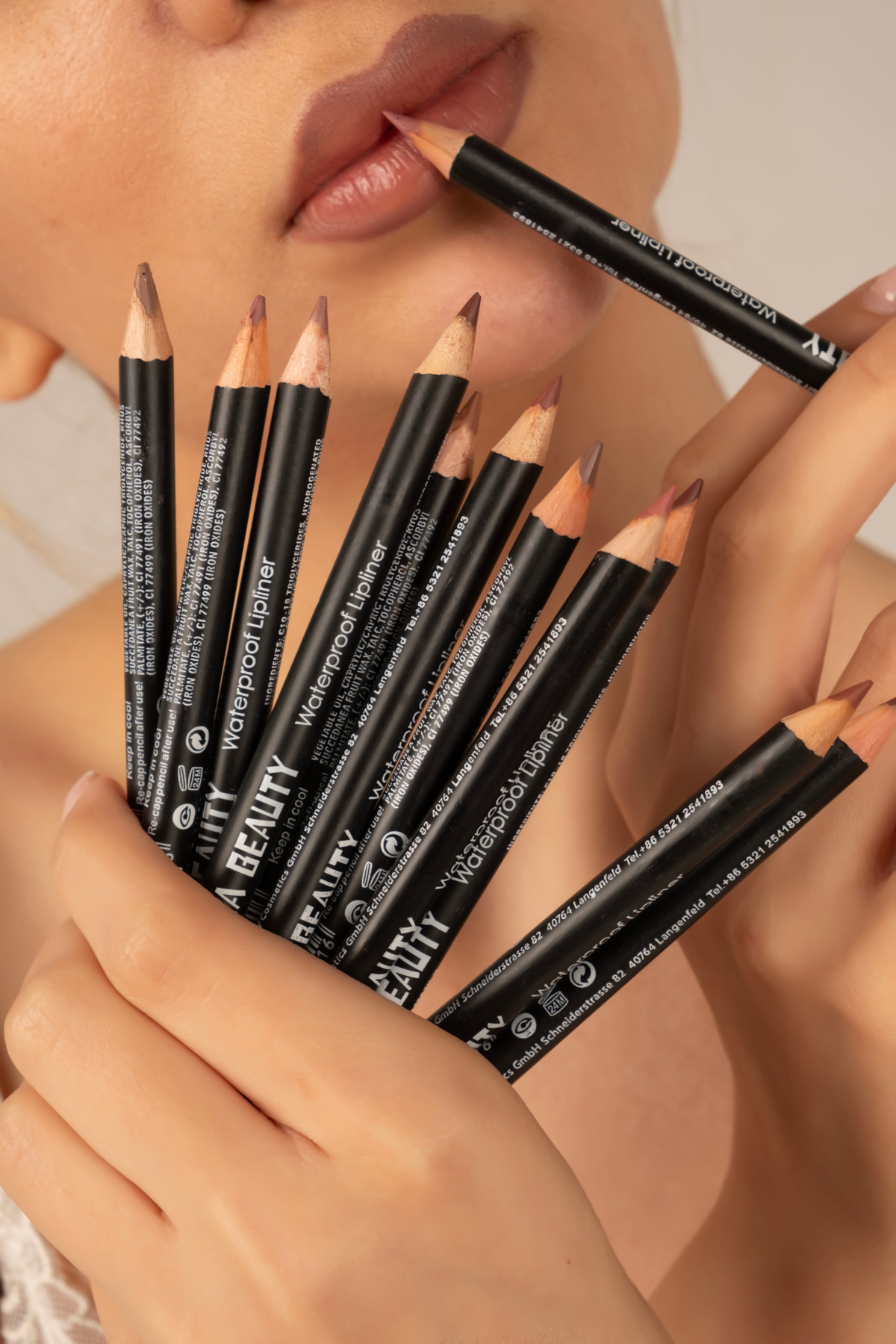 ZEYNABEAUTY Yağlı Dudak Kalemi 12 Li Dudak Kalemi