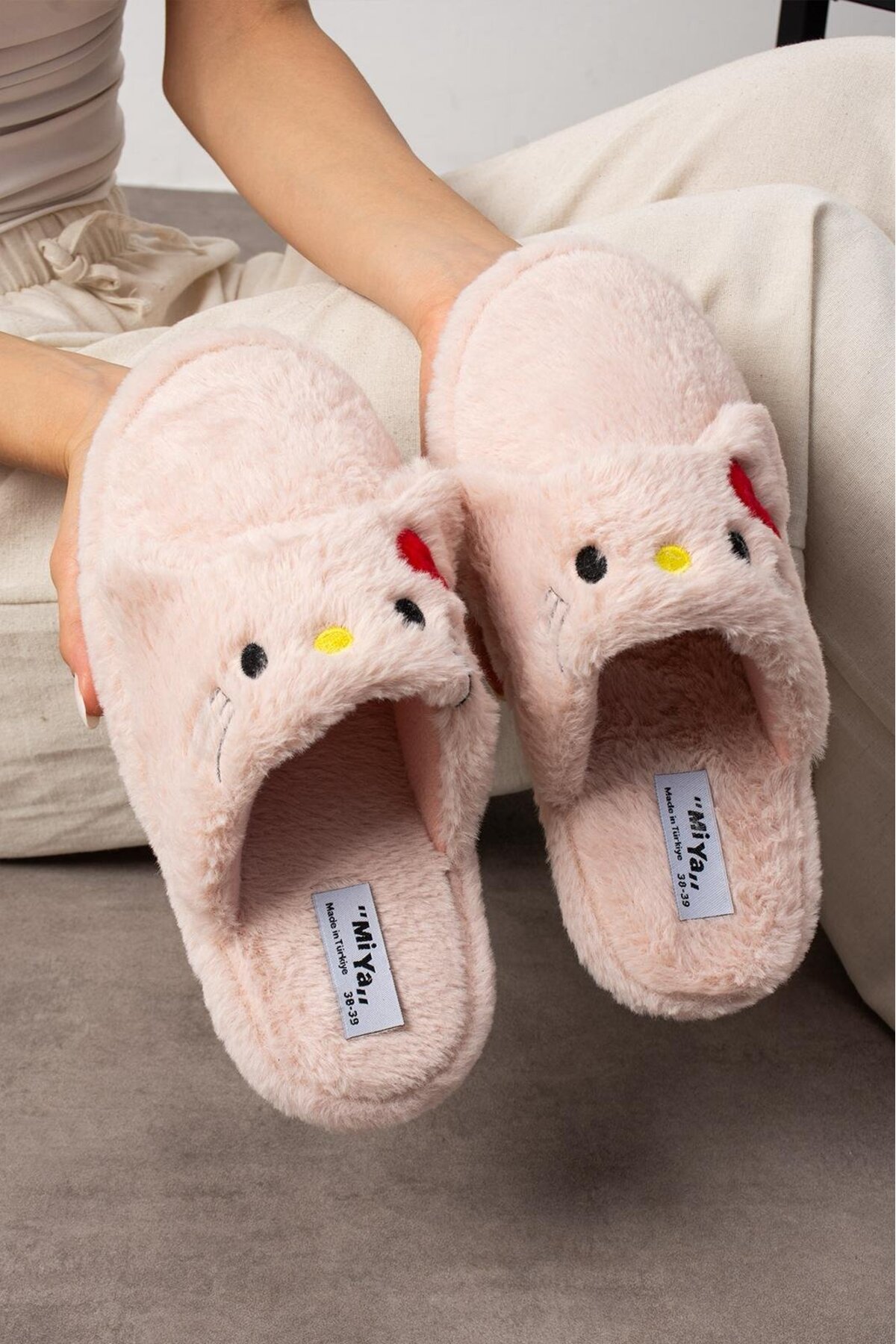 Slipcat Kadın Panda Figürlü Sessiz Taban Peluş Ev Terliği