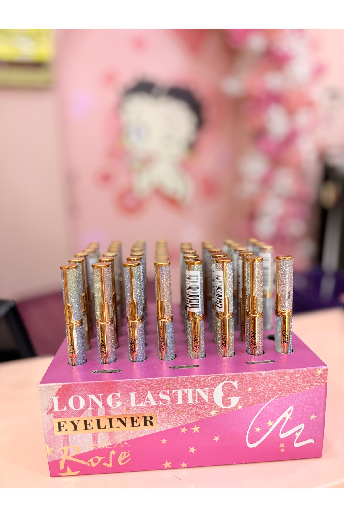 BETTY Rose Su Geçirmez Sihirli Eyeliner
