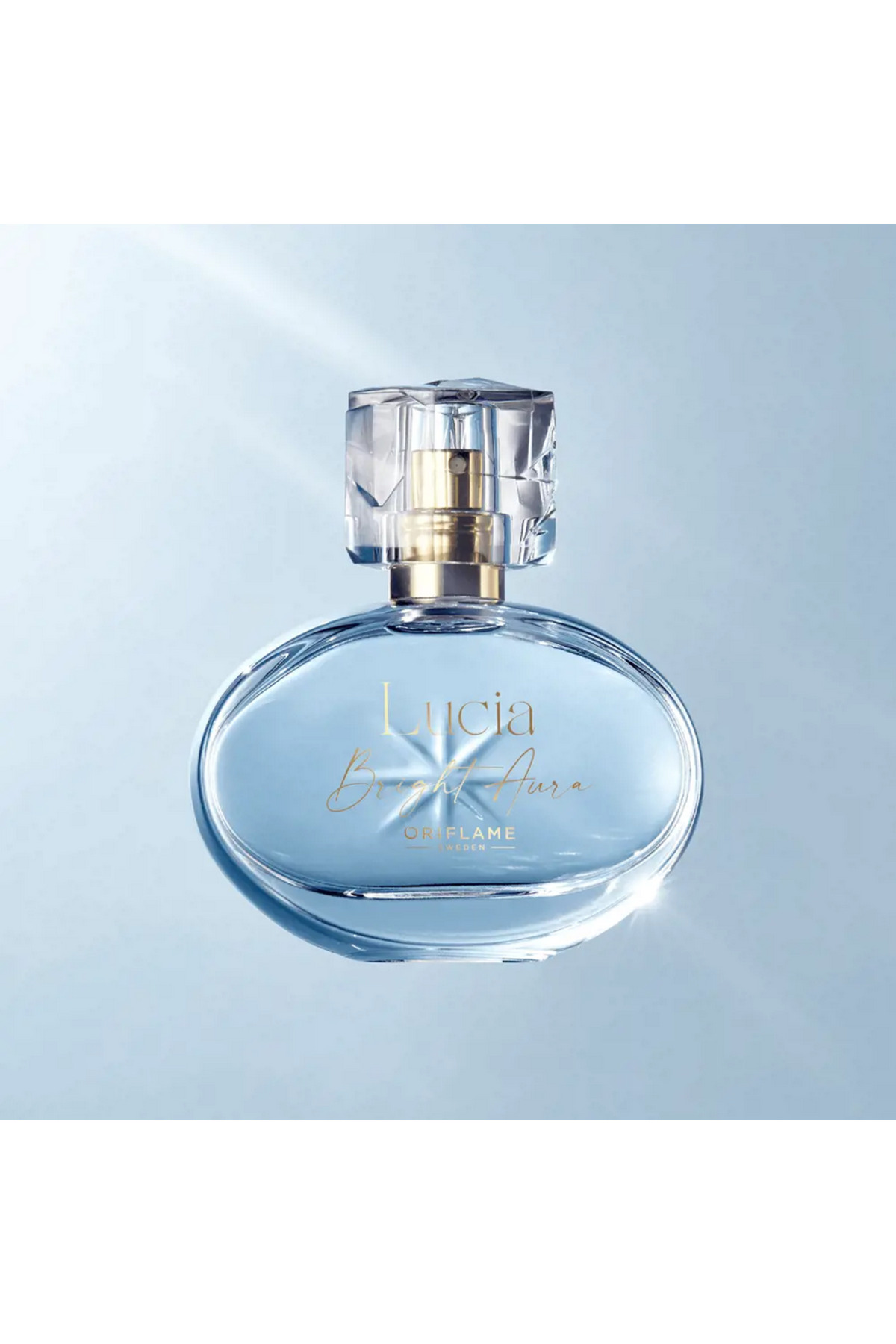 Oriflame Lucia Bright Aura EdT Beyaz Frenk Üzümü ve Sedir Ağacı Notalı Çiçeksi Kadın Parfümü