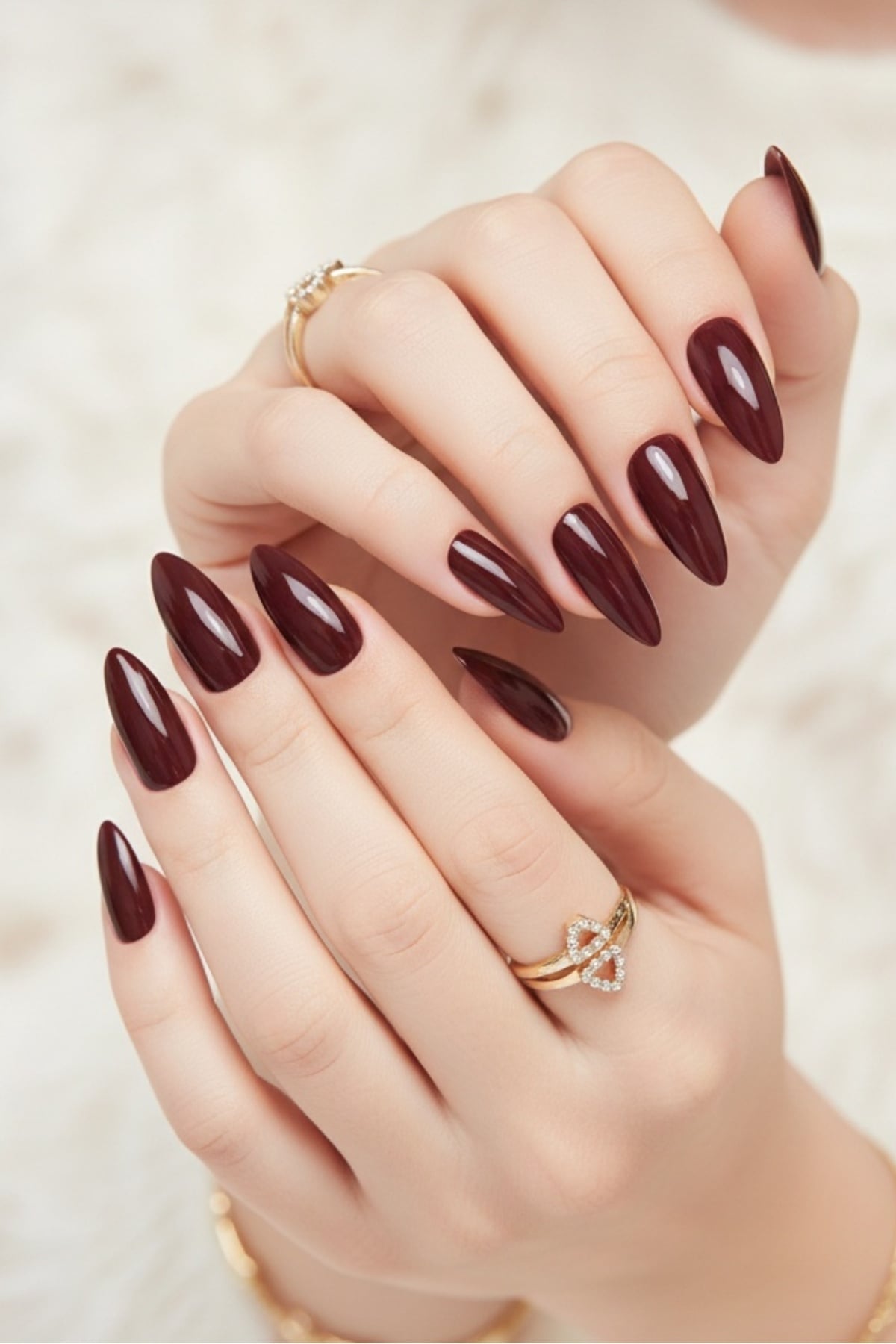 Easy Beauty 24 Adet Badem Takma Tırnak Seti Orta Uzunlukta Her Beden Tırnağa Uygun