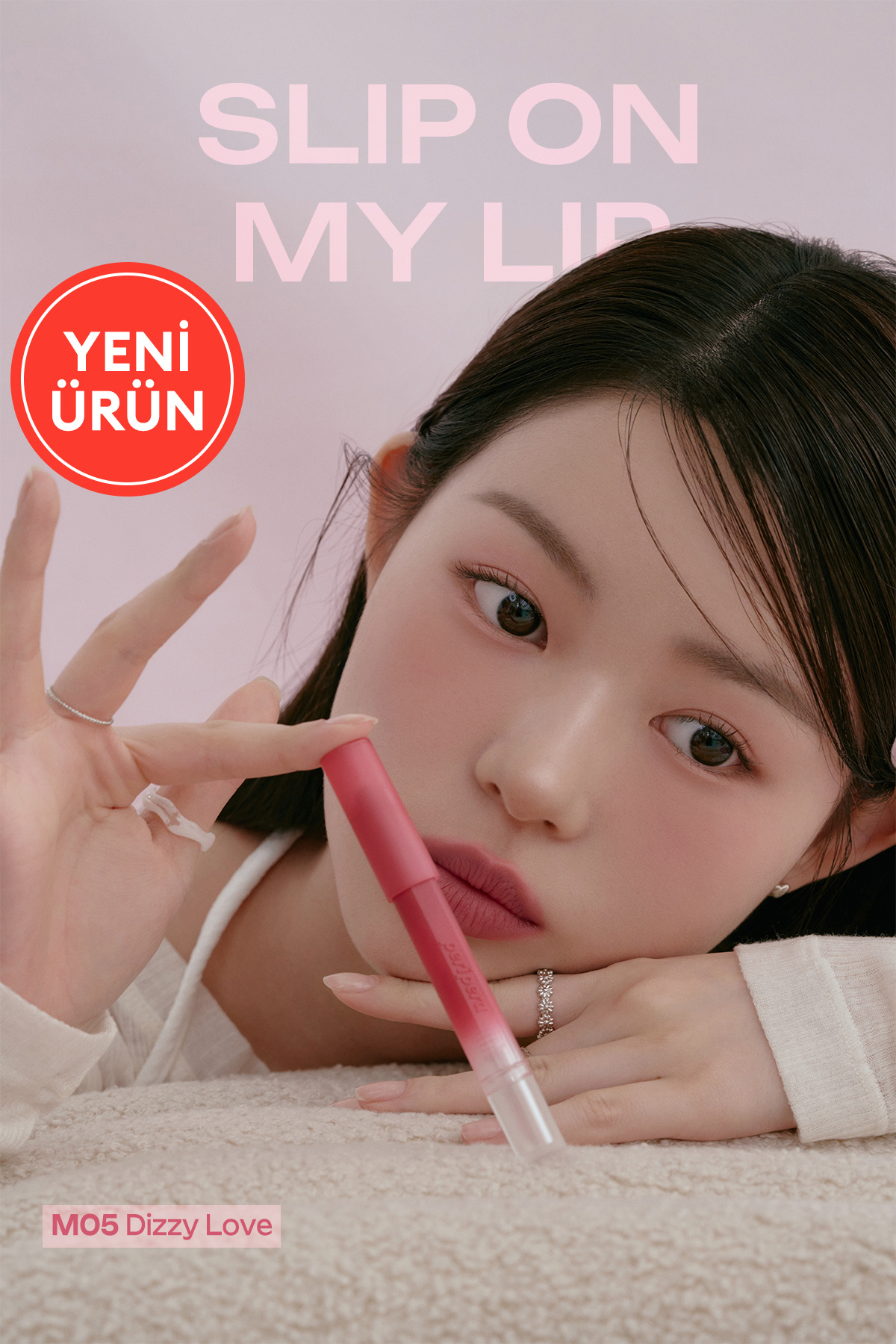 PERIPERA Tek Dokunuşla Pürüzsüzce Uygulanan Hafif Yapılı Kalem Ruj Slip On My Lip (M05 Dizzy Love)