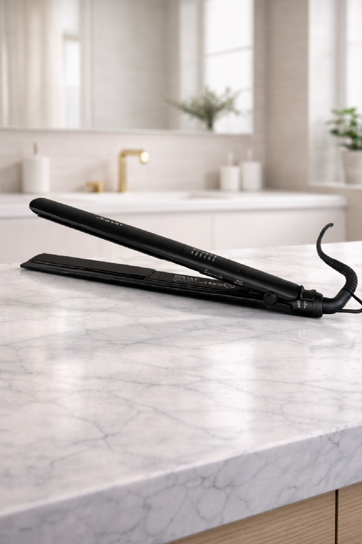 SOKANY Siyah Seramik Saç Düzleştirici 230°C Isı Ayarlı, Ekstra Uzun 25x120 mm Floating Plaka HS-950B