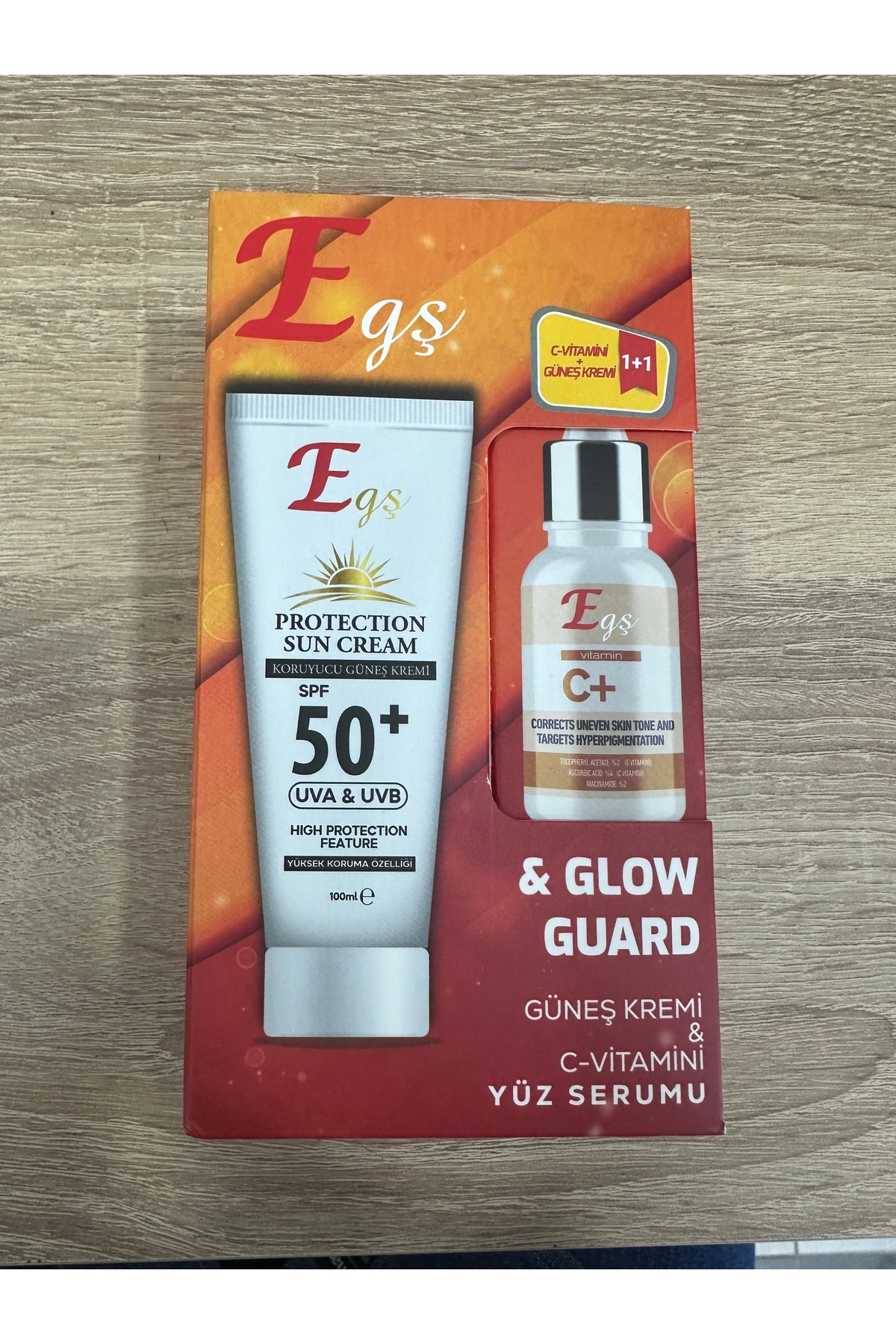 Egş DERMA delete Egş 120 GÜNEŞ KREMİ+C VİT SERUM Uva/uvb Pa Leke Oluşumunu Önlemeye Yardımcı, Aydınlık Ve Canlılık