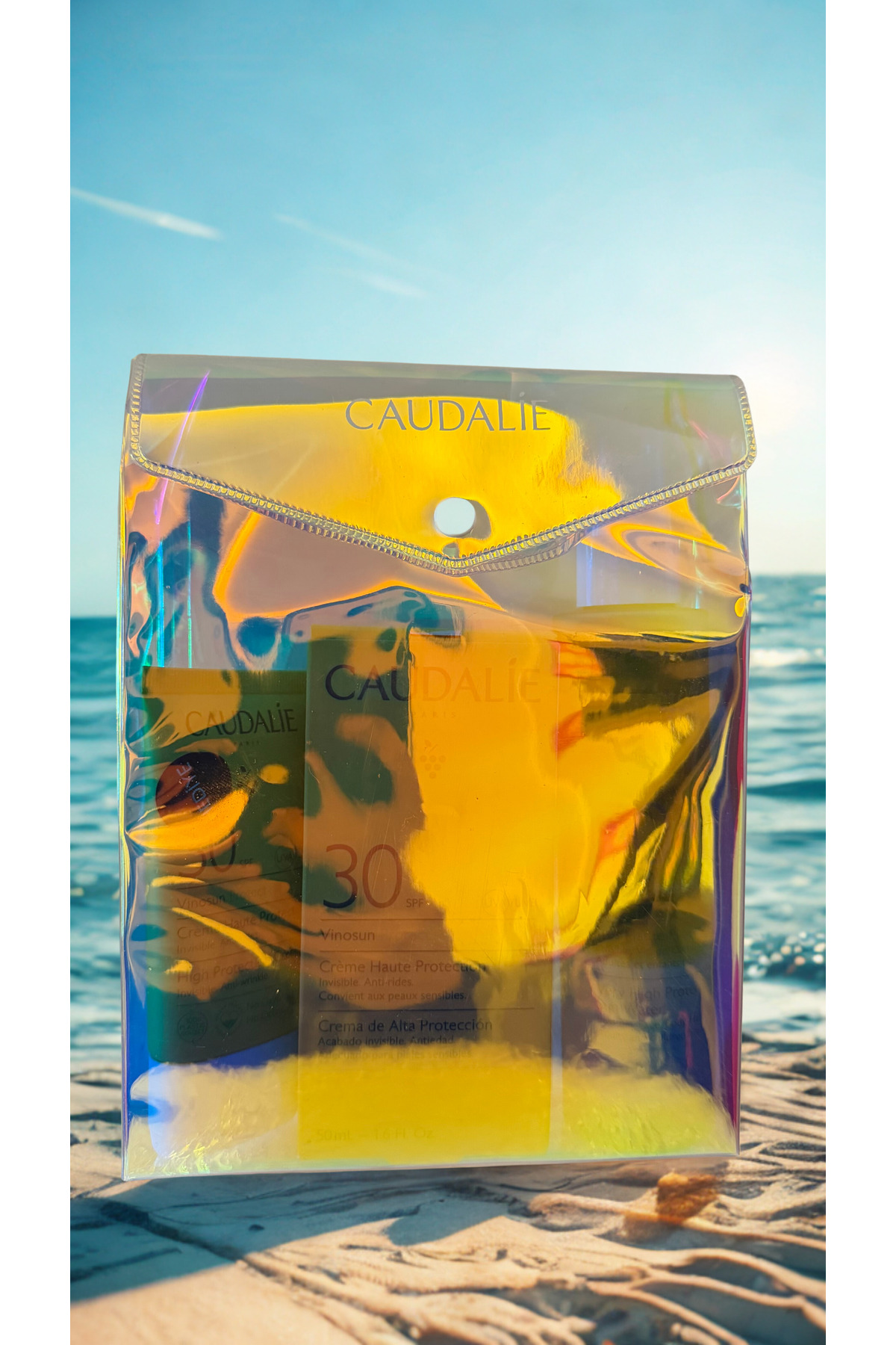 Caudalie GÜNEŞ HEDİYELİ YAZ SETİ 2 (vınosun cream 50spf +vınosun cream 50spf +vınosun güneş suyu)
