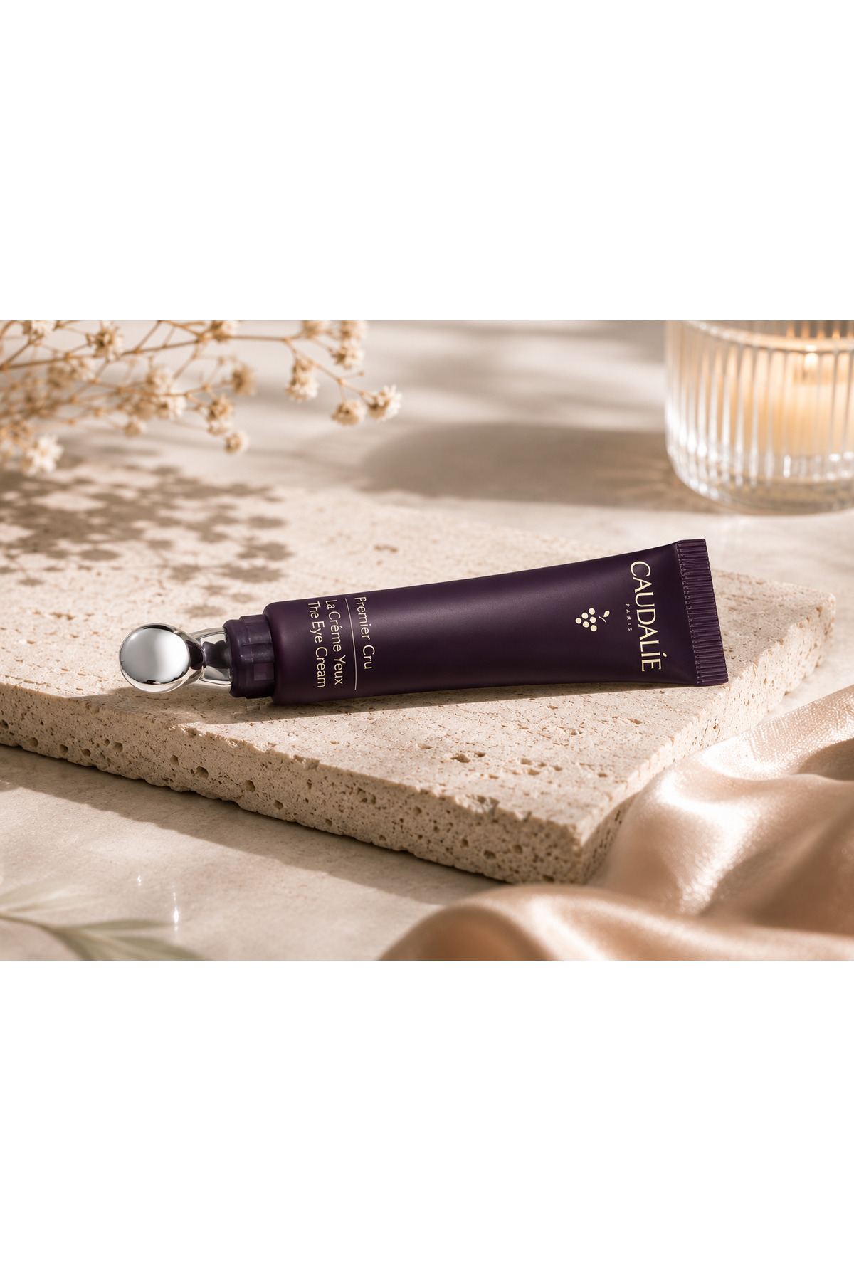 Caudalie Premier Cru Göz Çevresini Aydınlatırcı, Anında Canlı ve Genç Görünüm Oluşturucu Göz Bakım Kremi 15ml